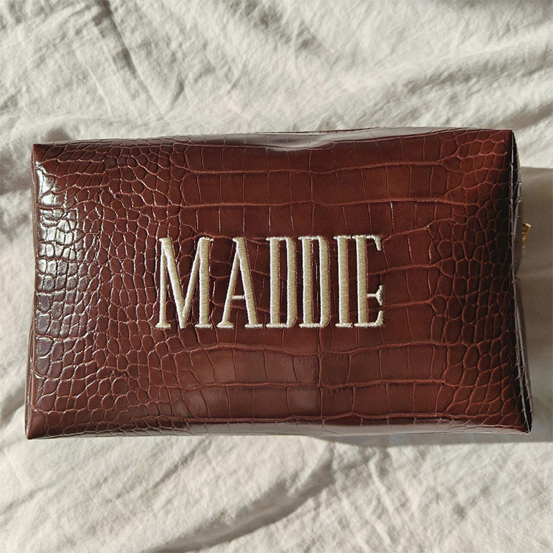 Geborduurde Croc make-up tas,  - Travel Accessories Present recensie en prijs