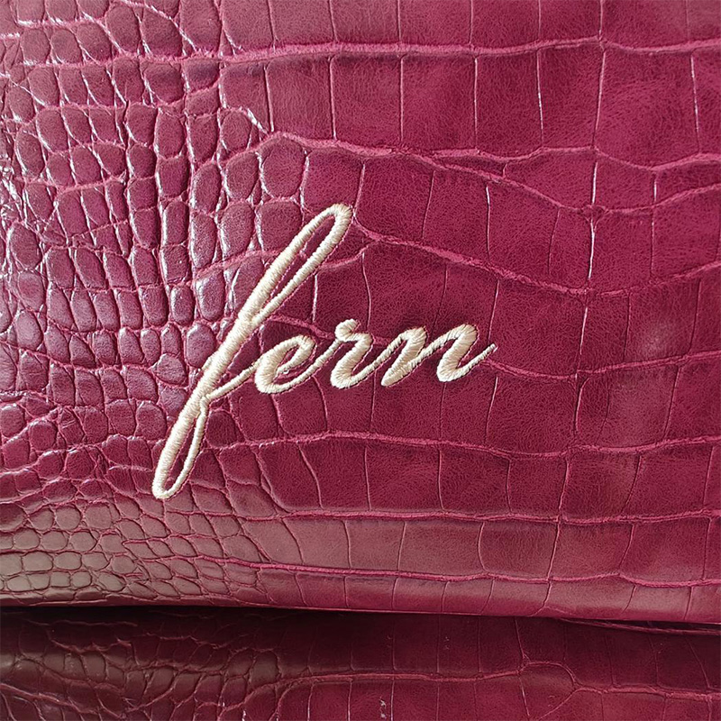 Geborduurde Croc make-up tas,  - Travel Accessories Present recensie en prijs